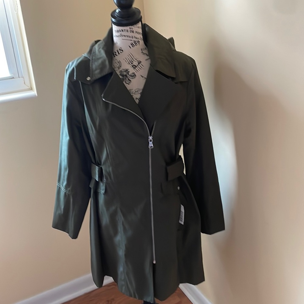 NWT Vince Camaro Green Trench Coat